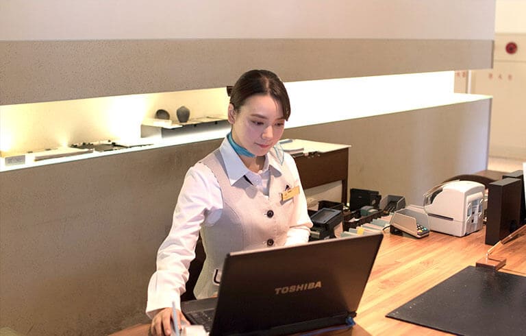 フロント・ベル・ナイトフロント