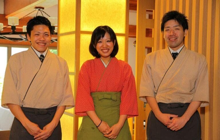 仲居・客室係(サムエ・二部式)の画像2