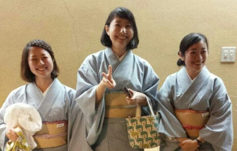 仲居・客室係（着物）の画像3